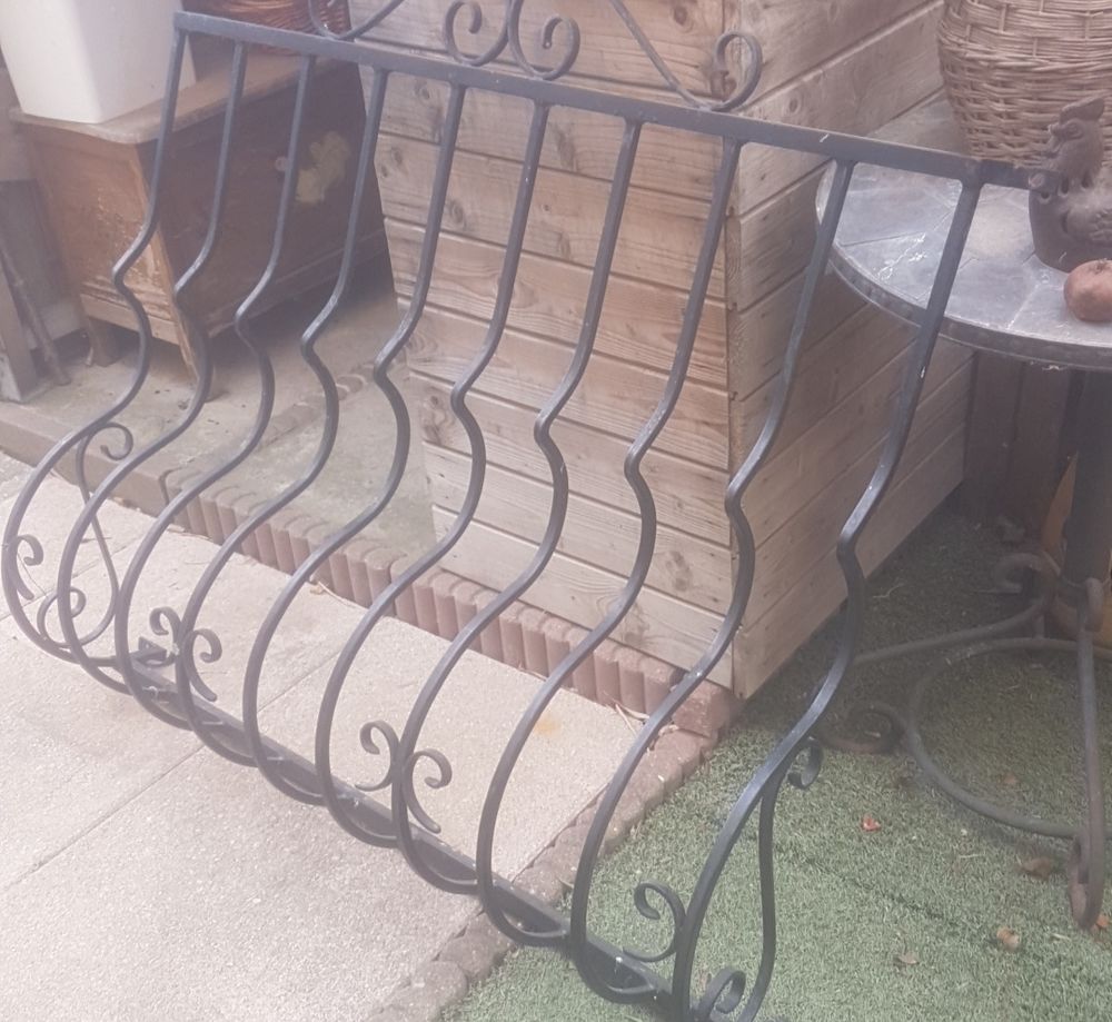 Grille en fer forg&eacute; Bricolage