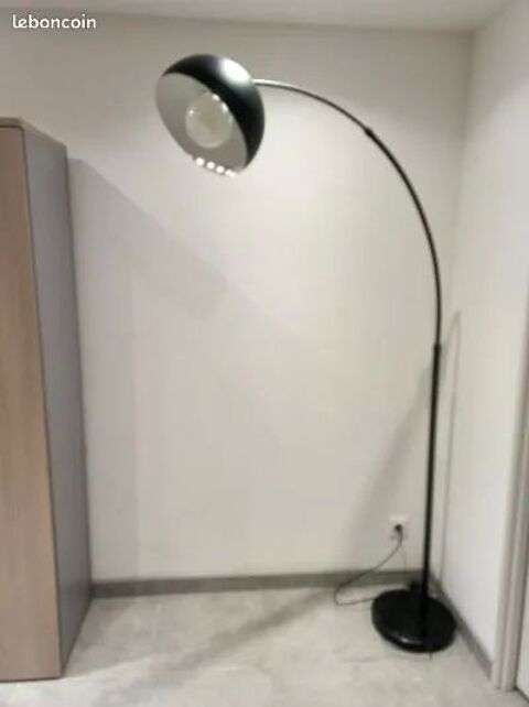 Lampadaire arc design noir ? r�glable ? bon �tat Surville (27)