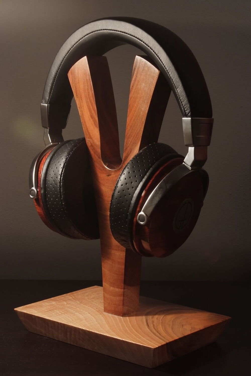 support de casque HIFI en bois massif 
Support de casque Audio et hifi