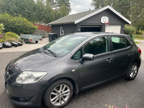 Toyota Auris 132 VVT-i Dynamic MultiMode 2009 occasion Carnetin 77400