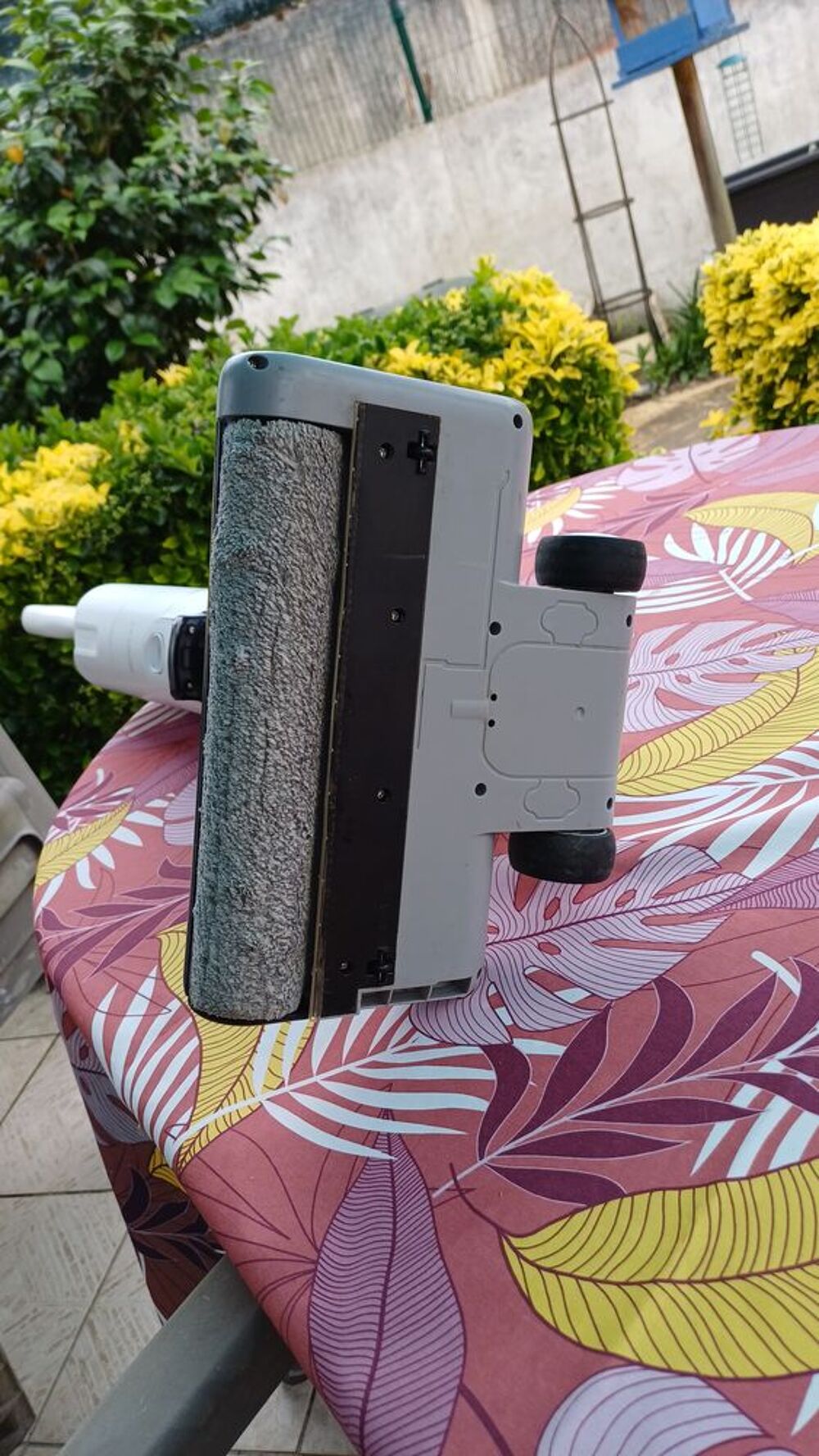 ASPIRATEUR LAVEUR Electroménager