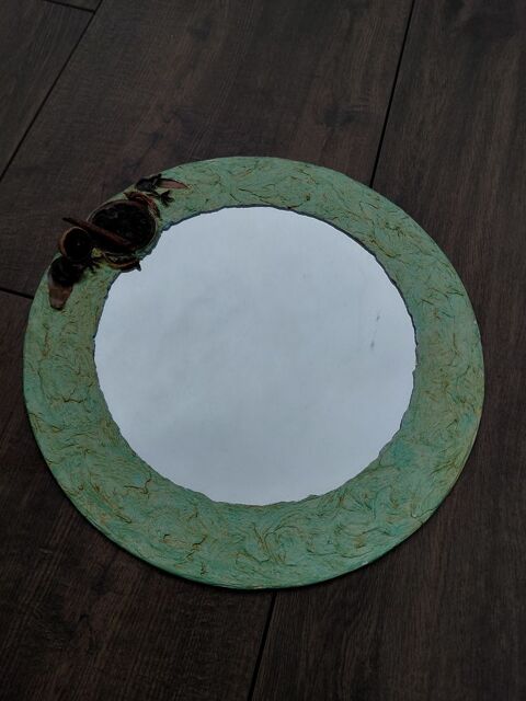 Miroir diamètre 45,5 avec liseret vert. Lyon 8 (69)