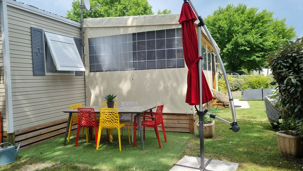 salon de jardin tr&egrave;s bon &eacute;tat jamais servi +chaises Jardin