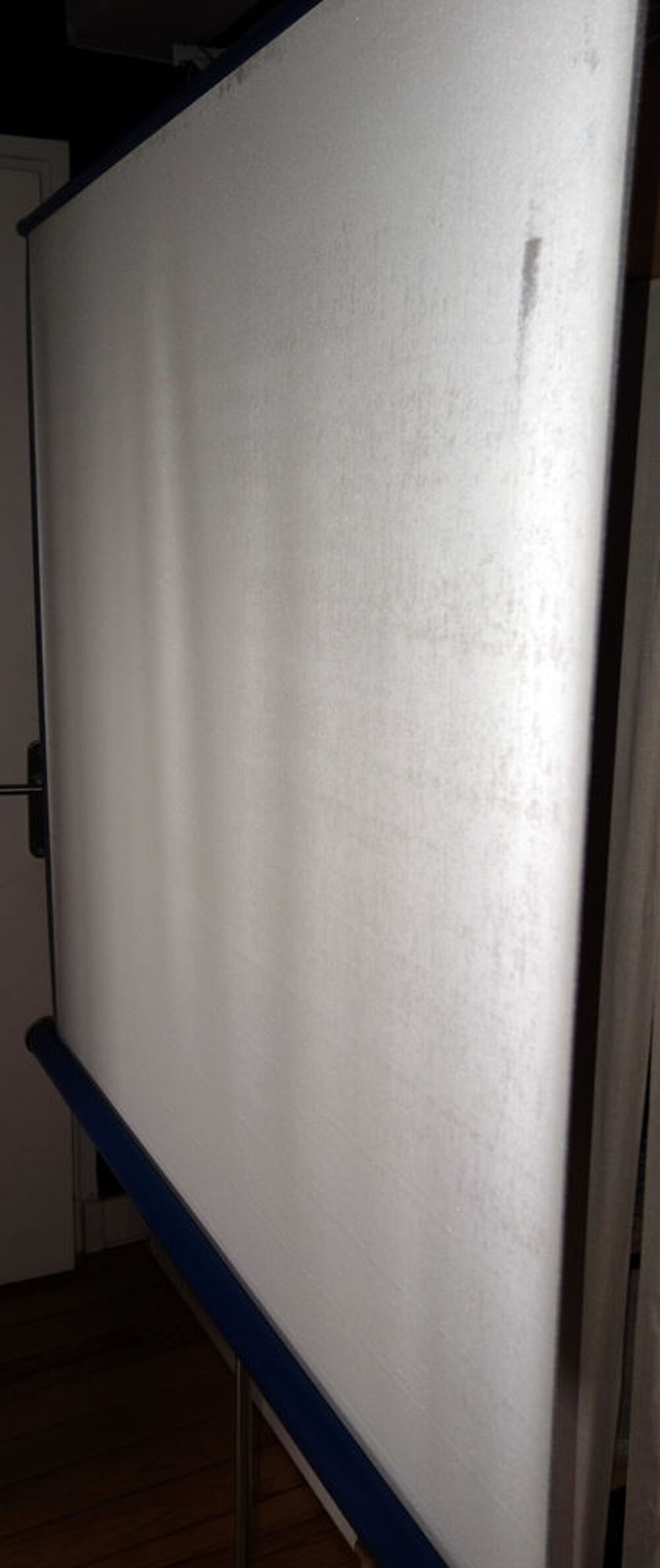 &Eacute;cran de projection Miracolor 125x125 dans sa boite Matériel informatique