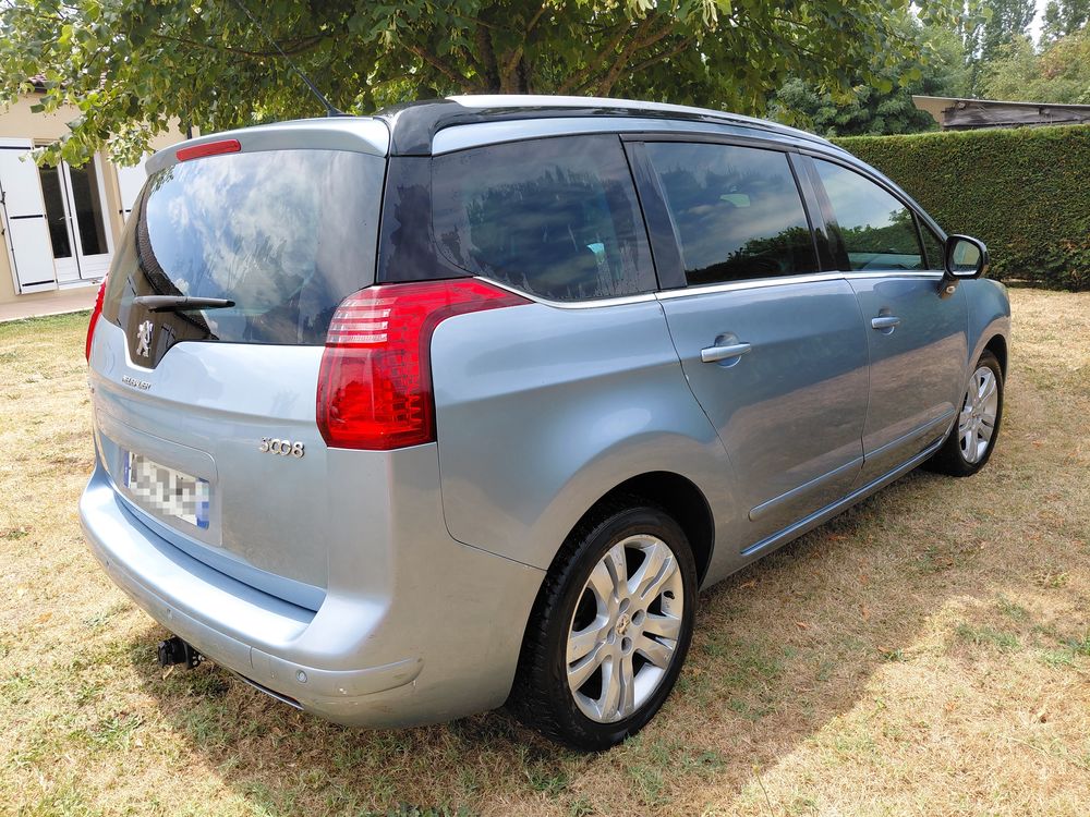 5008 Peugeot 2.0 HDi 150ch 7pl 2010 occasion 17150 Mirambeau