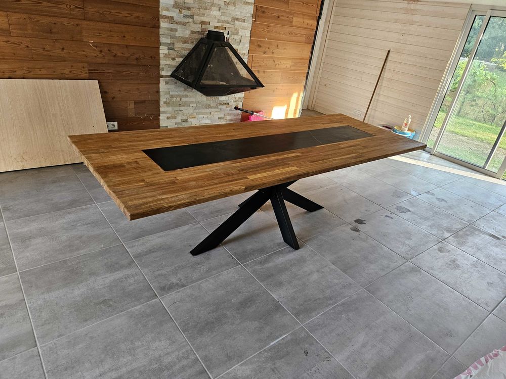 table bois et r&eacute;sine epoxy Meubles