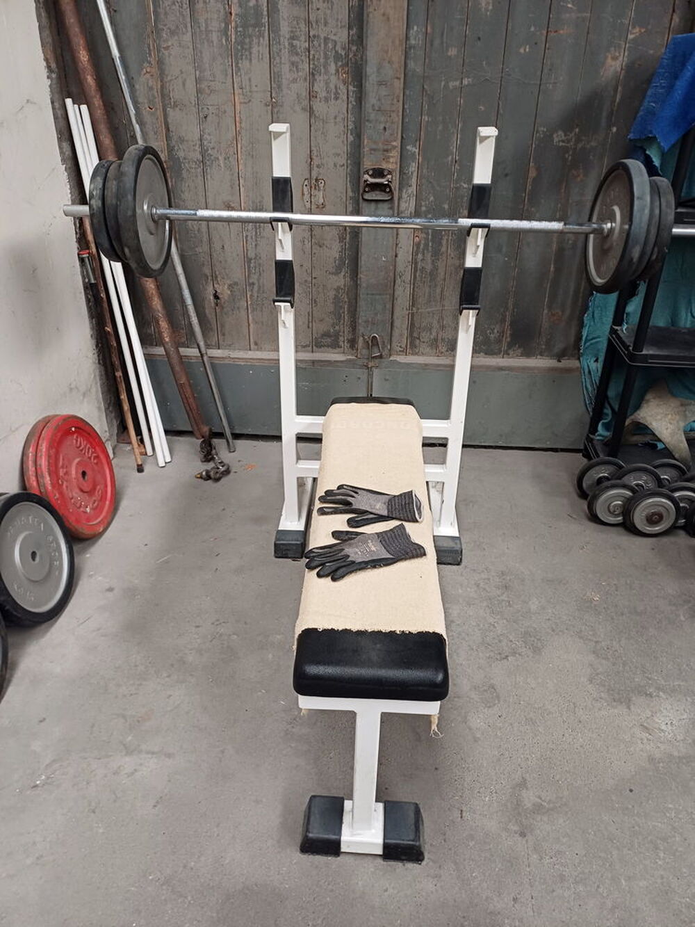 Banc &agrave; d&eacute;velopp&eacute; couch&eacute; avec une barre diam&egrave;tre 28mm ... Sports