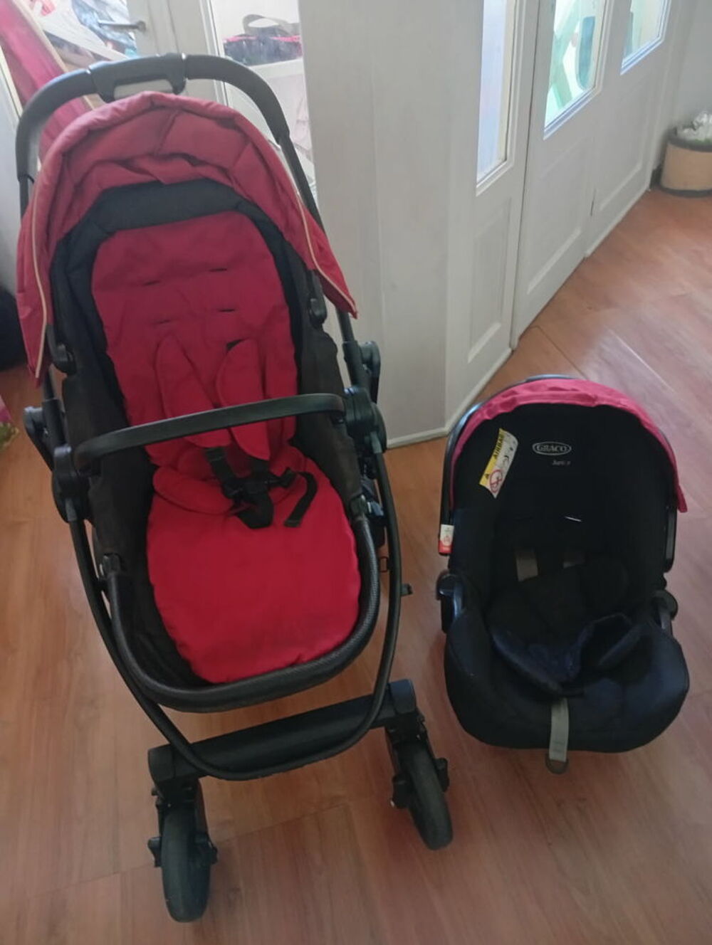 Poussette graco et son cosy Puériculture