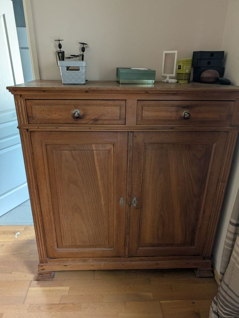 Buffet ancien en bois ? H&eacute;ritage familial, parfait &eacute;tat Meubles