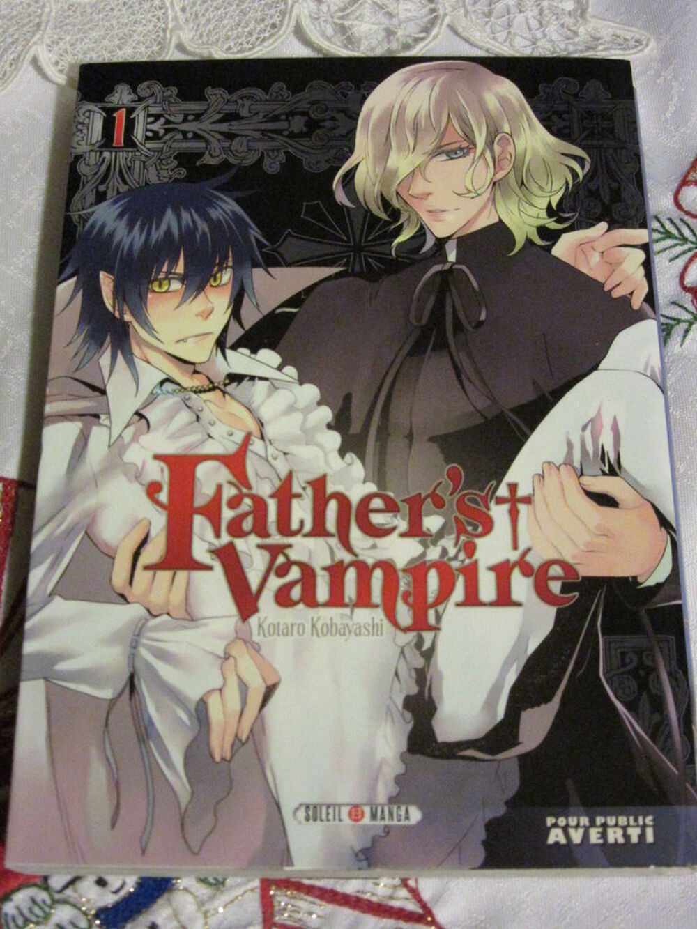 Manga &quot;Father's Vampire&quot; - Vol. 1 Livres et BD