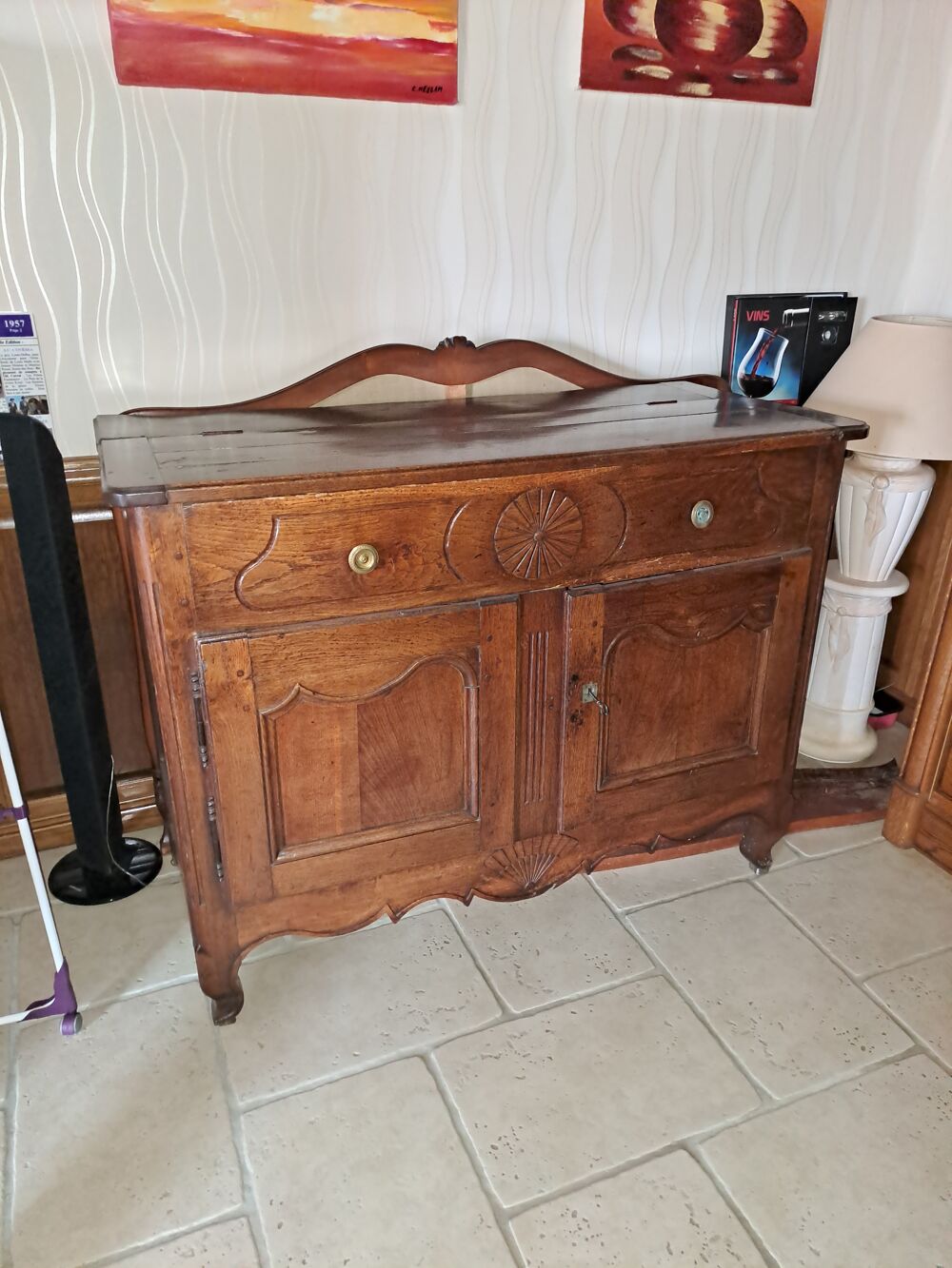 DIFFERENT MOBILIER DE STYLE Meubles