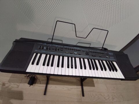 Synthétiseur 75 Ploemeur (56)