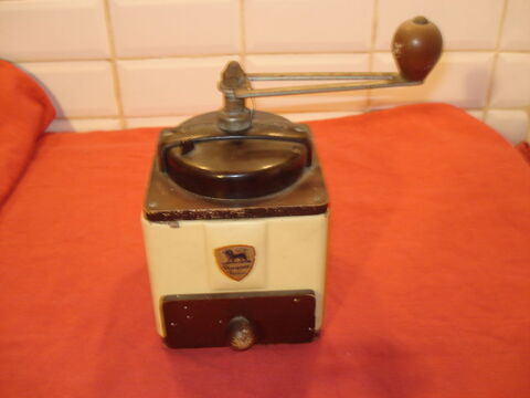 Moulin a caf peugeot bois  chrome et baklite 70 Fontenay-le-Fleury (78)
