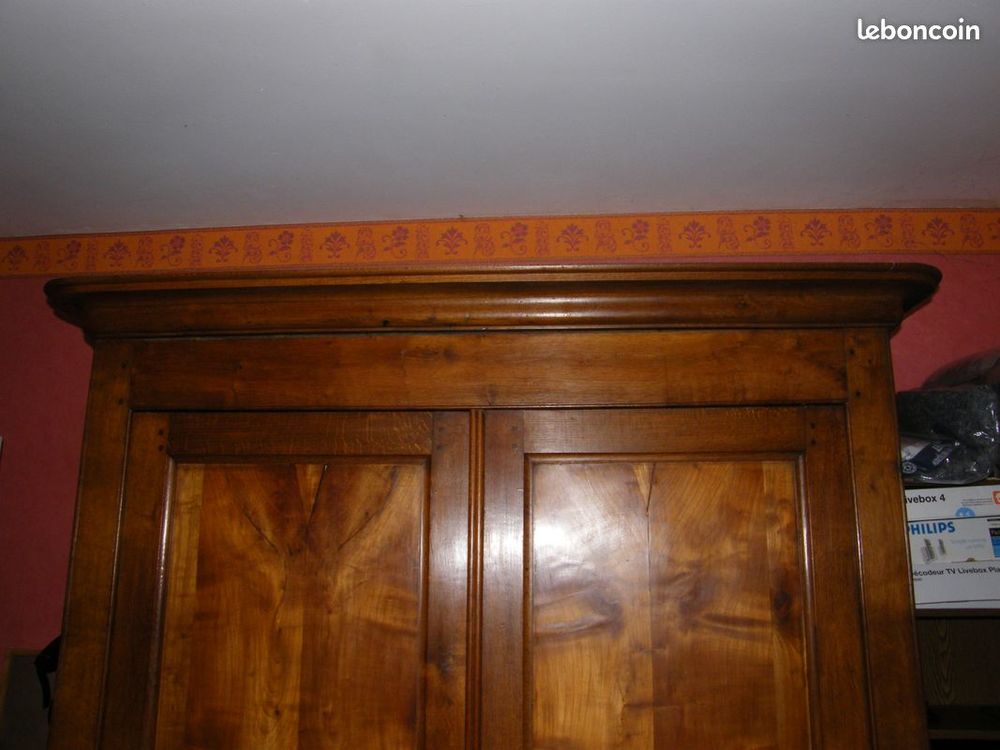 ARMOIRE LOUIS PHILIPPE Meubles