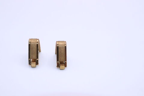 Boutons de manchettes originales
15 Liévin (62)