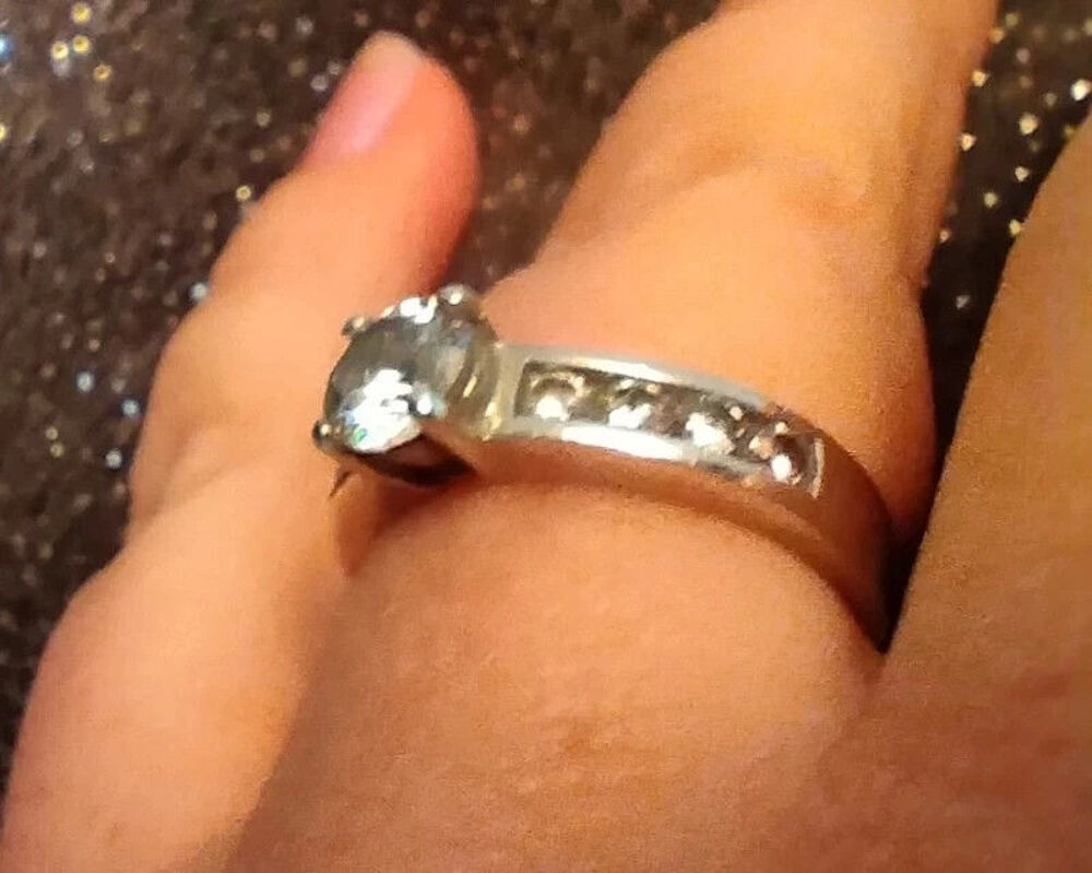 Bague argent et zirconias Bijoux et montres