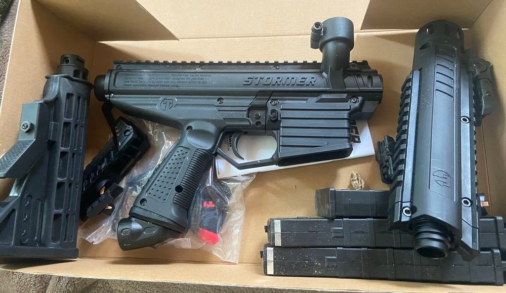 STORMER ELITE DUAL FEED BLACK TIPPMANN neuf jamais servi
+ 2 Sports