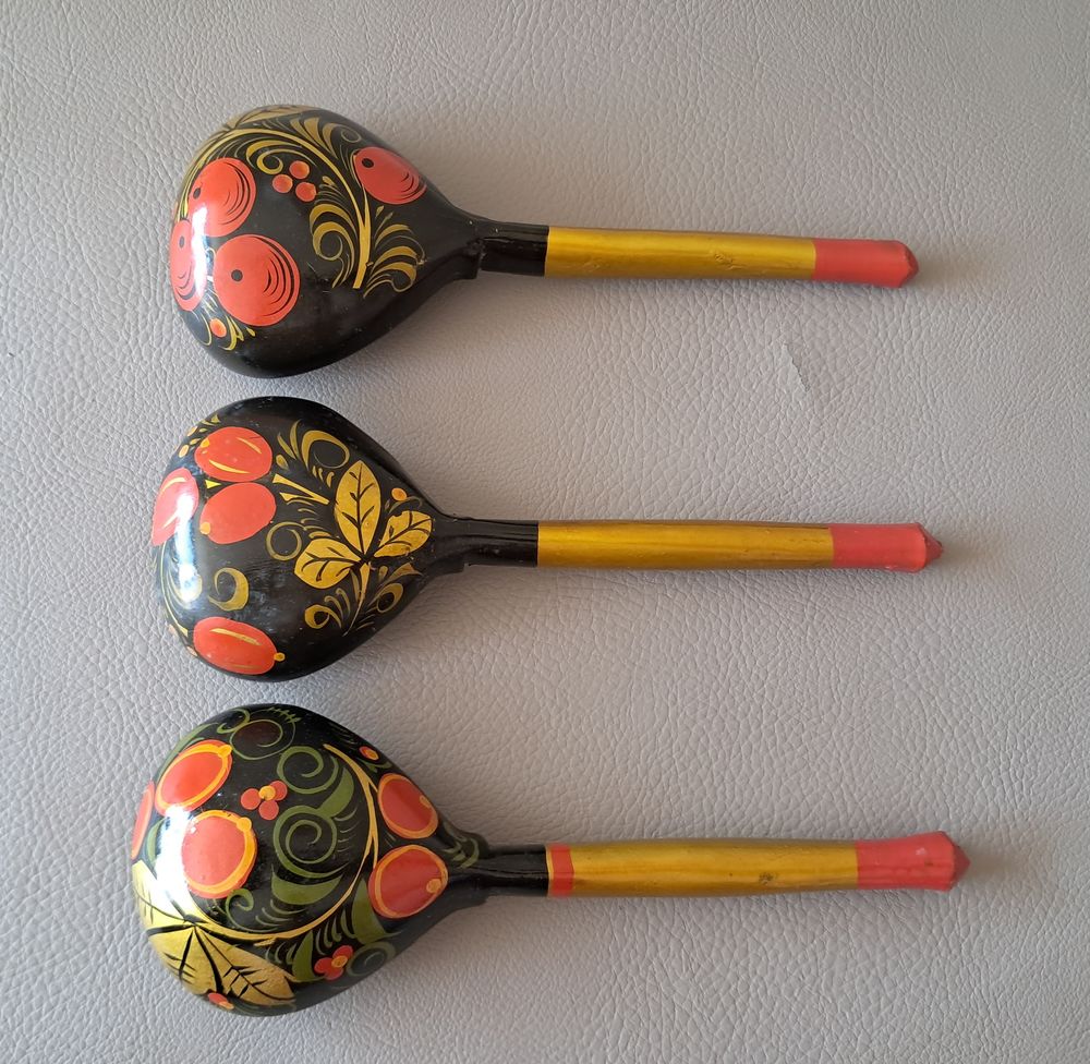 lot de 3 bols et cuill&egrave;res en bois laqu&eacute; et peint Khokhloma Décoration