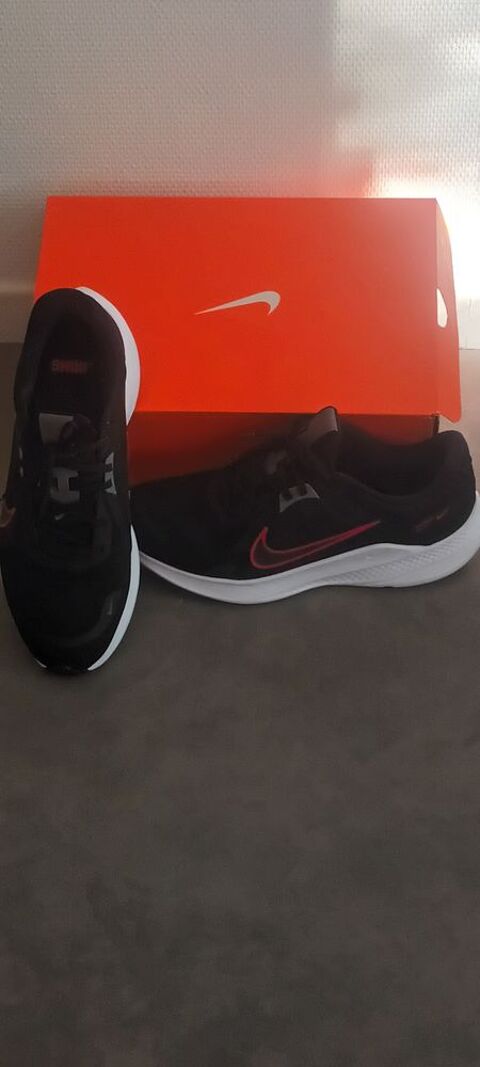 BASKET NIKE DESIGN 60 Vincennes (94)