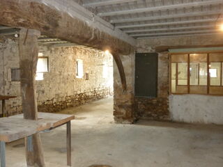  Remise / Grange � louer 3 pi�ces 165 m� Brignon