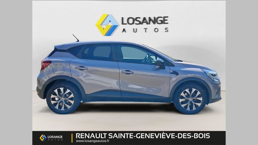 Captur E-Tech full hybrid 145 Evolution 2023 occasion 91700 Sainte-Genevi&egrave;ve-des-Bois