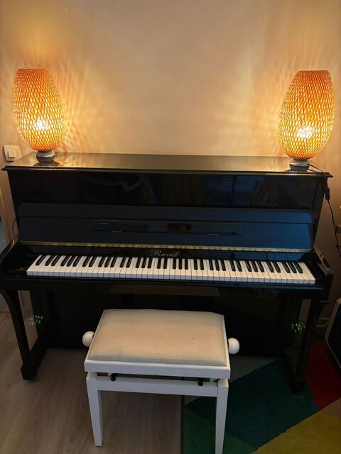 piano droit Ravel Drancy (93)