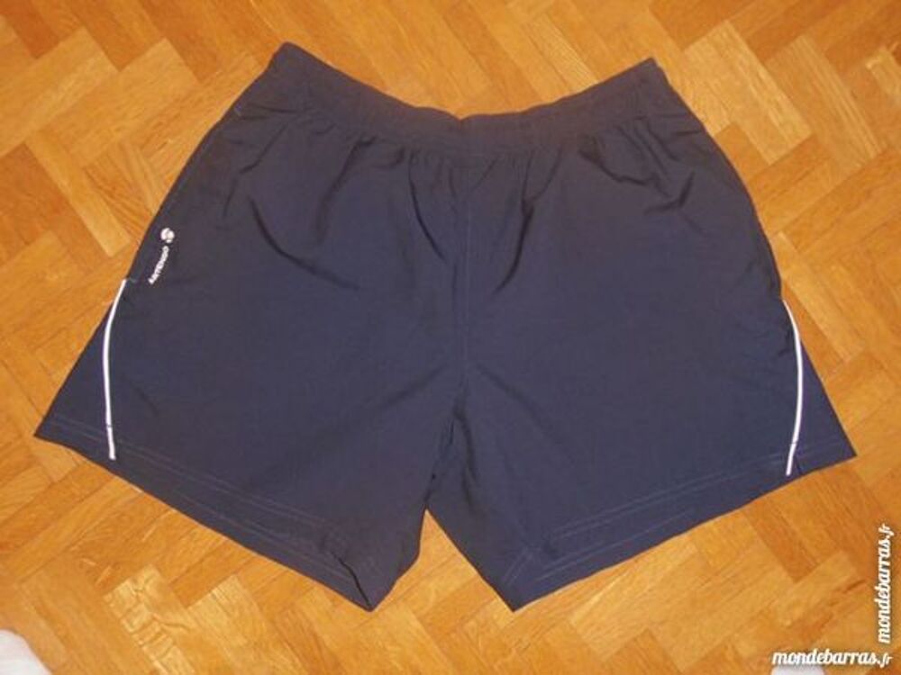 Short noir ARTENGO (52) Sports