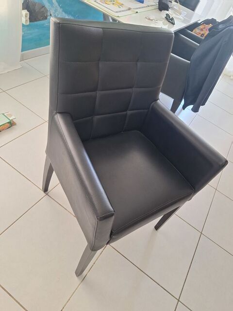 [] Lot de 4 chaises noires Toulouse (31)