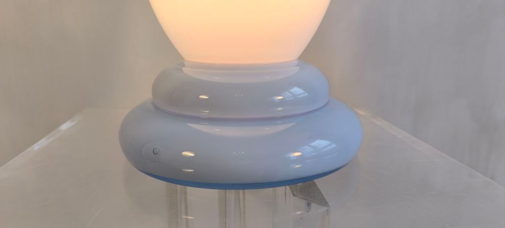 Grande lampe vintage en Verre de Boh&ecirc;me bleu opalin Décoration