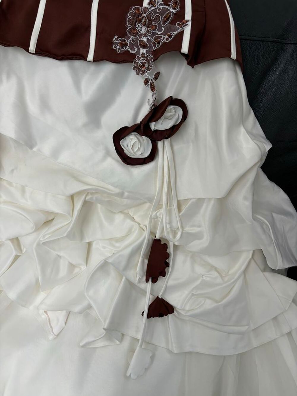 Robe de mari&eacute;e Vêtements