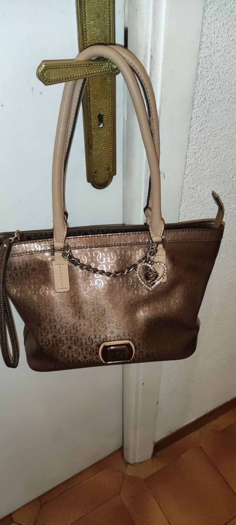 Sac bandouli&egrave;re Guess Maroquinerie
