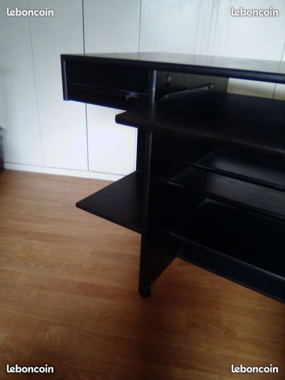 Bureau sur roulette Meubles