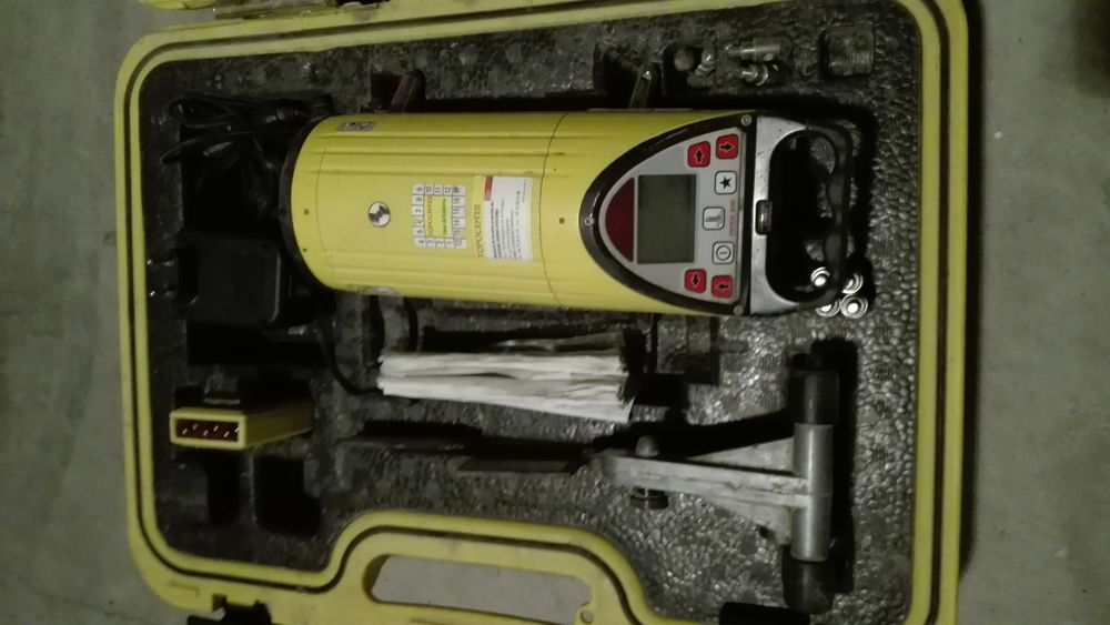 LASER CANALISATION LEICA PIPER 200 Bricolage