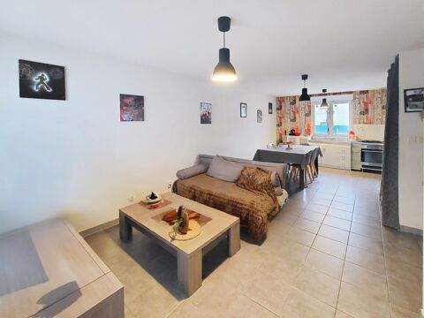   MORESTEL � Centre-ville -  Investissement locatif s�curis� - APPARTEMENT T3 traversant de 60.83 m� av. Cour priv�e + Place Parki Appartement - 3 pi�ce(s) - 61 m�