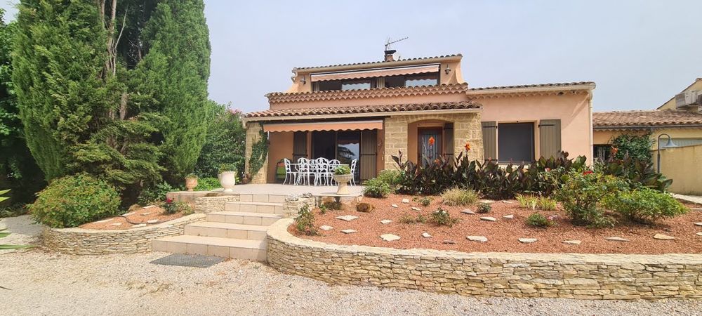 Maison 9 pièces 137 m² · à Saint-Quentin-la-Poterie · 137 m² · 512 500 €