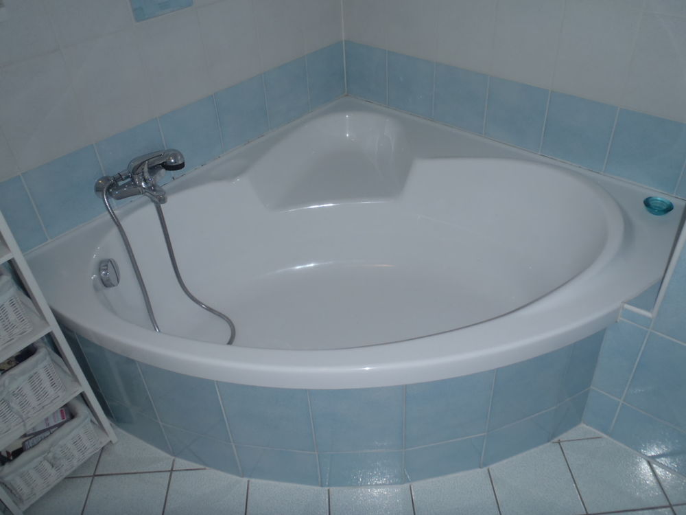 Baignoire d'Angle 1330x1330 Blanche Meubles