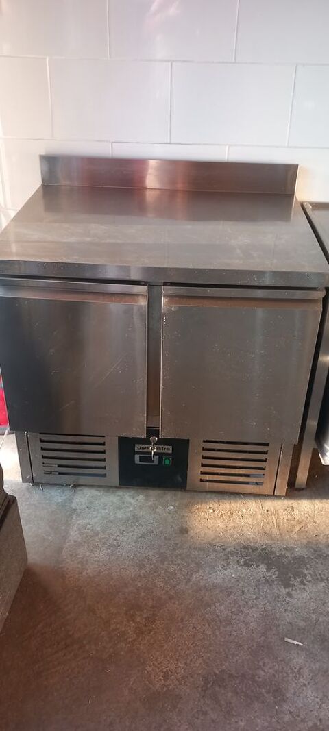 Meuble r&eacute;frig&eacute;r&eacute; 270 35390 La dominelais