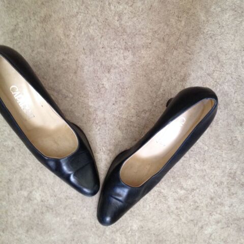 CHAUSSEURS CAPARRINI faites � la main 35 Villefranche-sur-Mer (06)