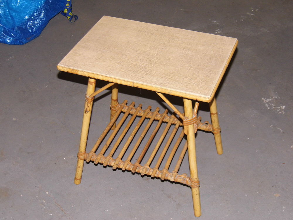 Table vintage rotin porte revues bambou table salon sellette ann&eacute;es 60 Meubles