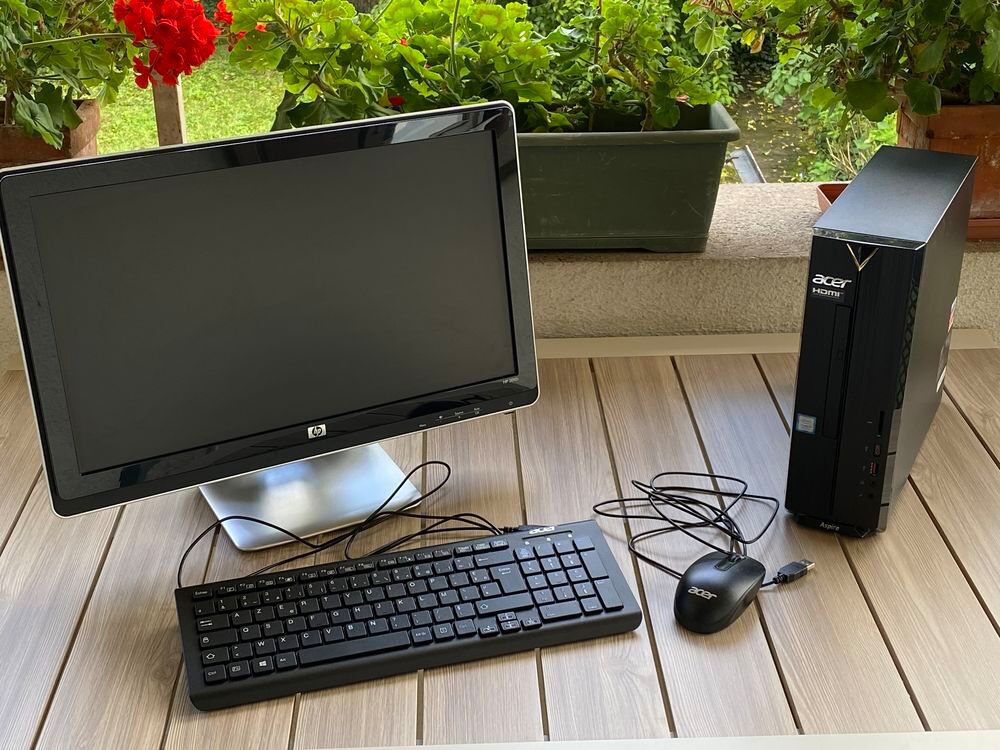 Ensemble Ordinateur + &Eacute;cran Matériel informatique