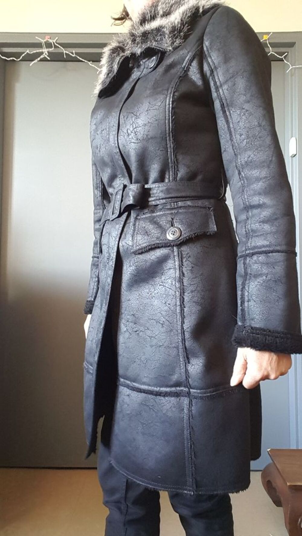 Manteau noir avec ceinture Vêtements