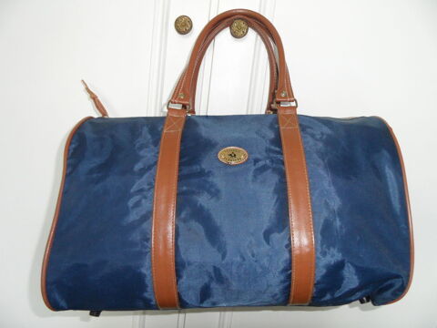Petit sac de voyage bleu marine Buc (78)