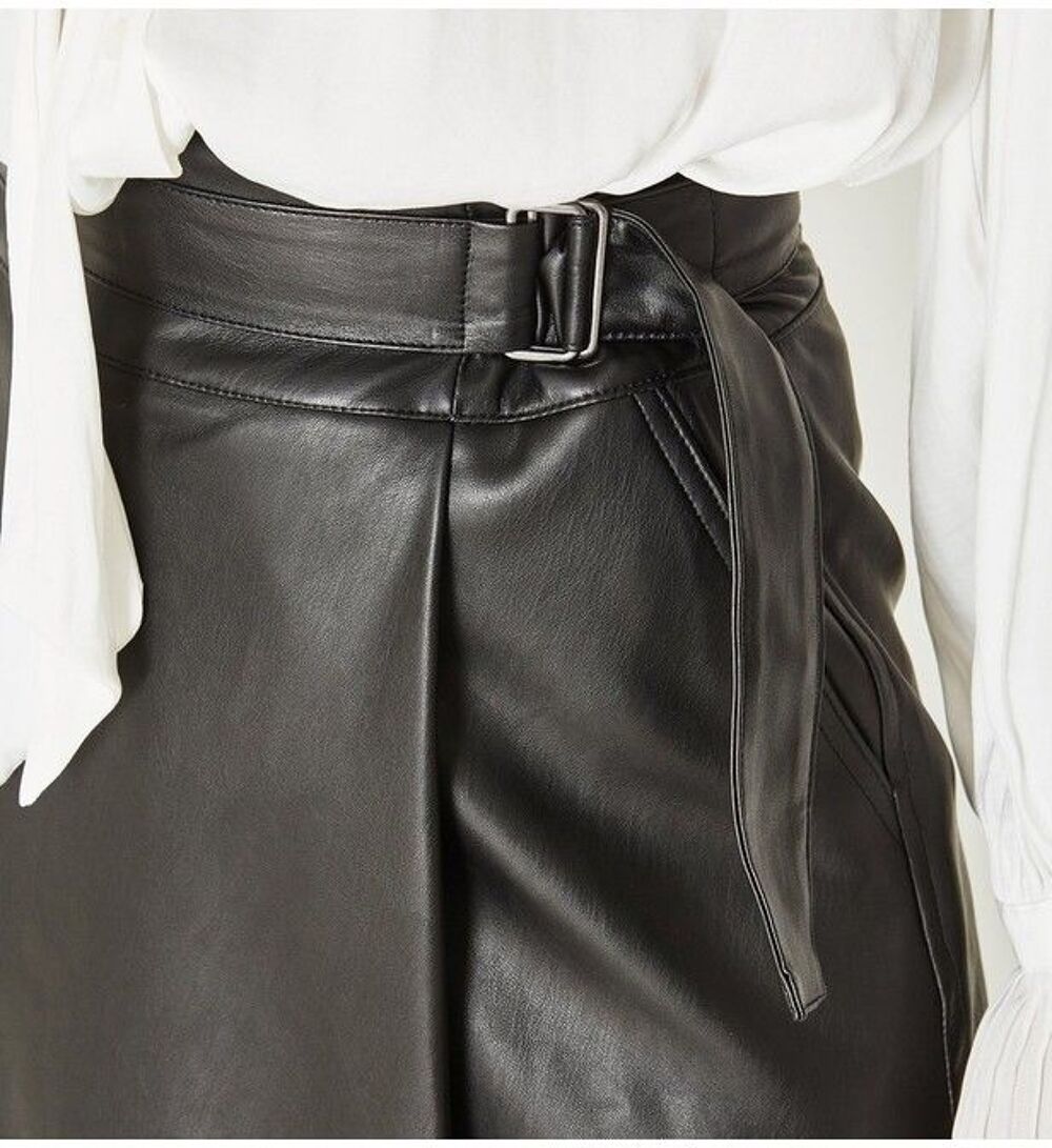 Jupe effet cuir noir Droite Mi-longue, T36, Promod, NEUVE Vêtements