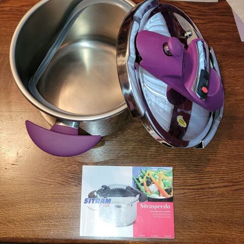 Autocuiseur-sterilisateur ,Sitram 8l,�tat neuf,joint neuf.. 70 Amn�ville (57)