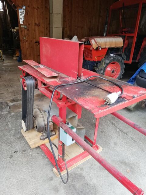 Scie circulaire  bches 300 Mercury (73)