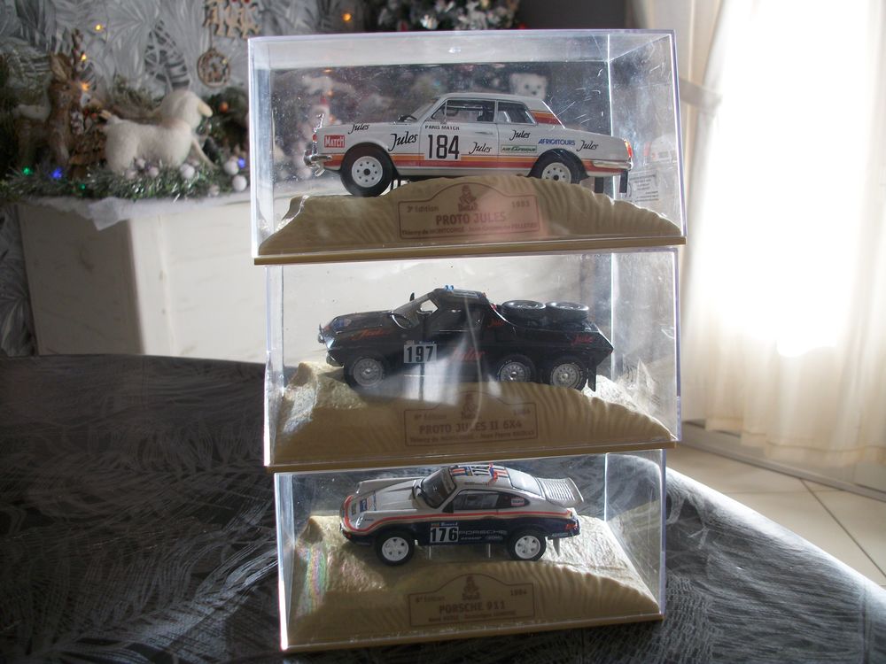 AUTOS MINIATURES 