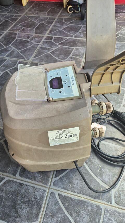 Bloc technique spa gonflable 150 Petit-Canal (97)