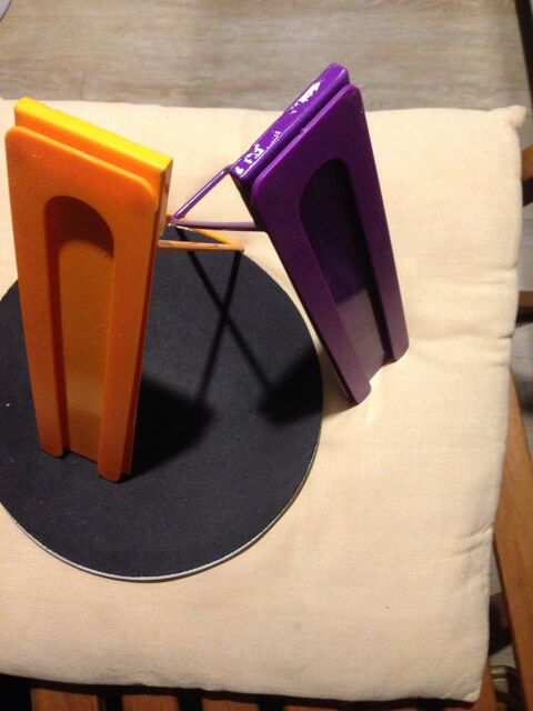 1. PORTE  CAPSULES MAGNETIQUE NESPRESSO
3 Nice (06)