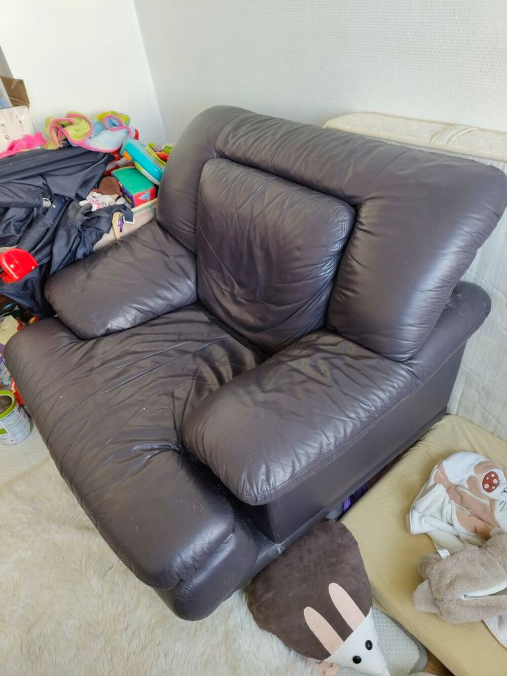 Fauteuil cuir tr&egrave;s confortable Meubles