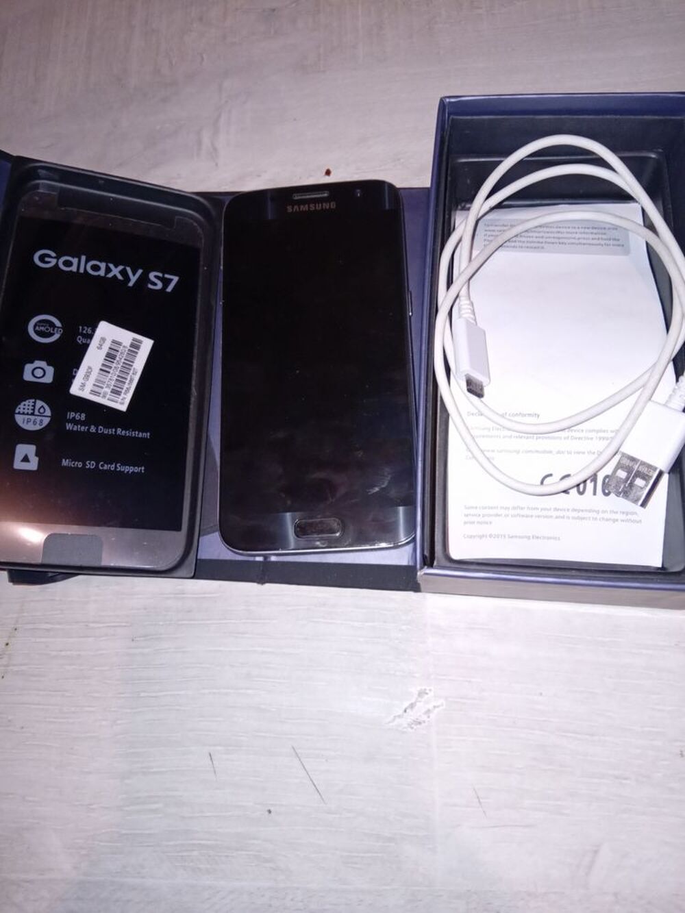 T&eacute;l&eacute;phone portable Samsung Galaxy S7 31 Go Tlphones et tablettes